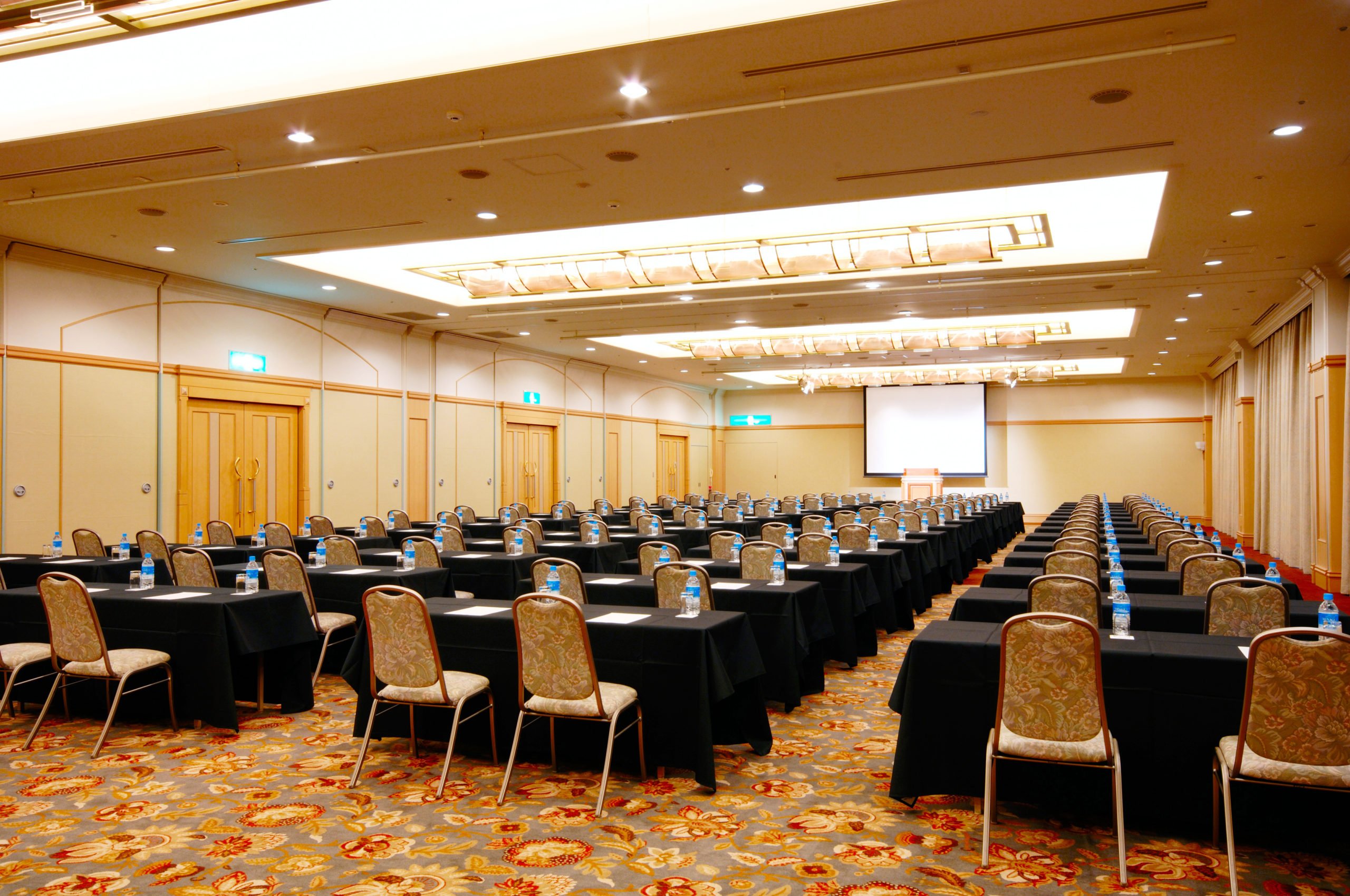 mice_convention-no18